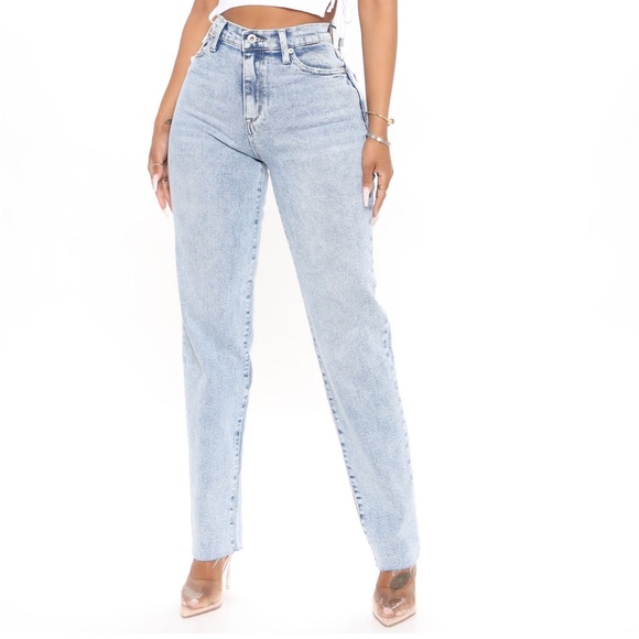 BRAND NEW Took Him By Surprise Slim Fit Boyfriend Jeans FASHION NOVA - Picture 1 of 1